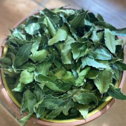 dried bay leaves