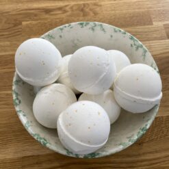 Handmade Bath Bombs - Image 3